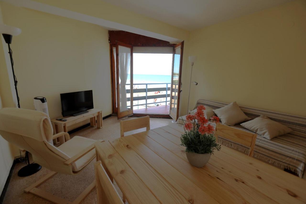El Faro Apartaments Platja Llarga-Les Salines-Tgn タラゴナ エクステリア 写真