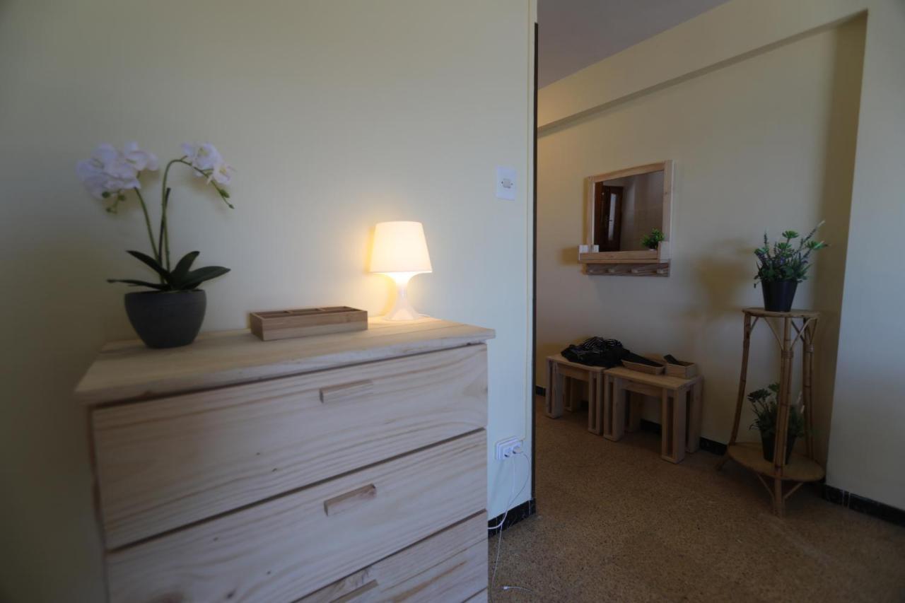 El Faro Apartaments Platja Llarga-Les Salines-Tgn タラゴナ エクステリア 写真
